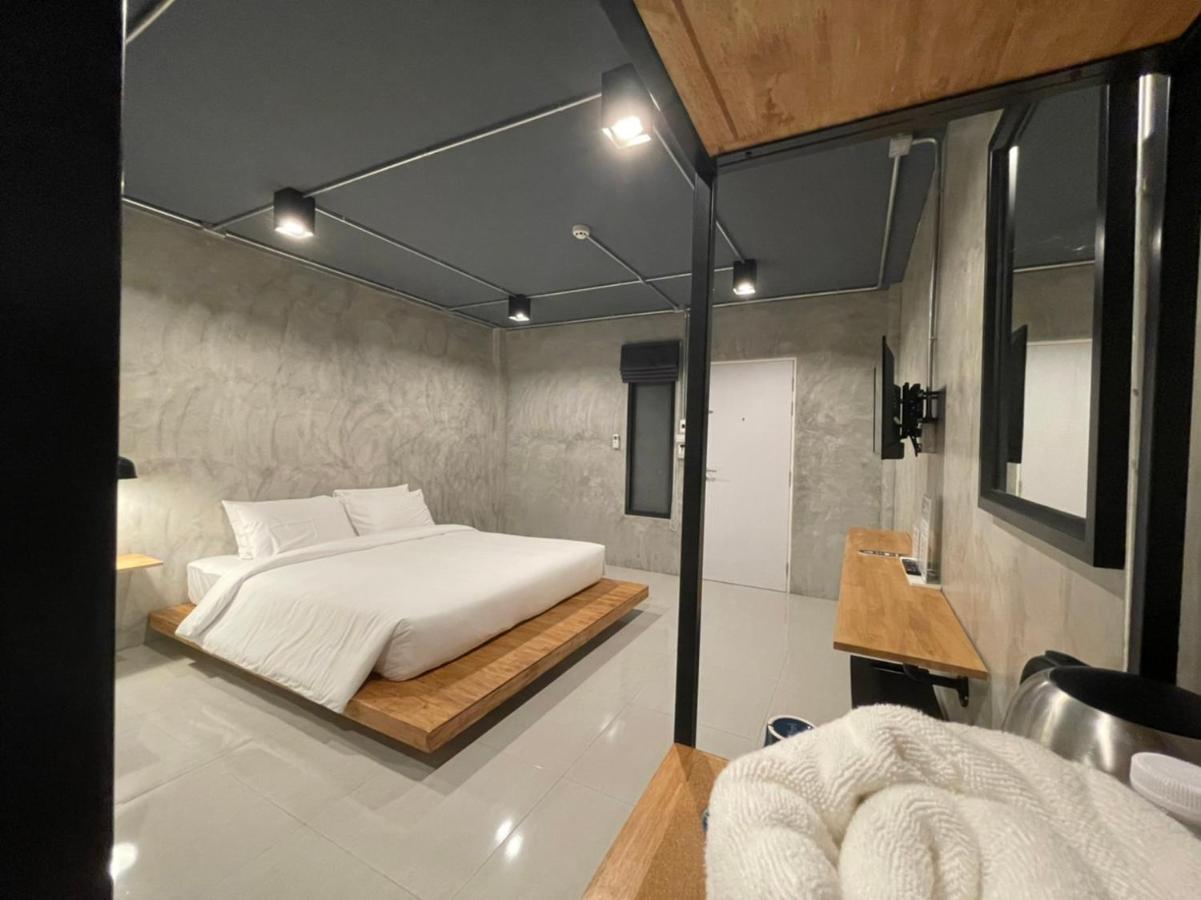 Loft Space Hotel 라농 외부 사진